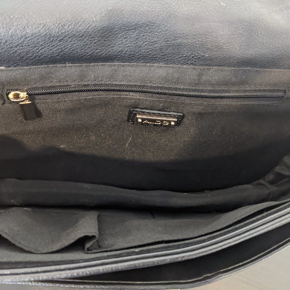 Black and Gold Shoulder Bag - Picture 9 of 9